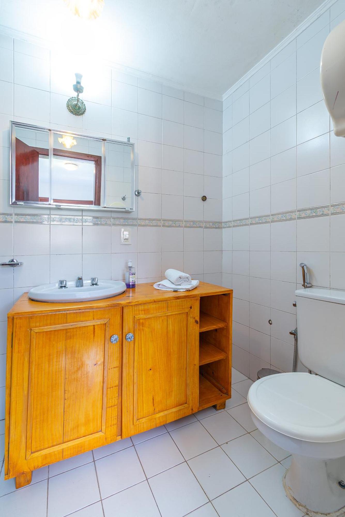 Apartamento 3 Quartos Perfeito Na Esquina Da Rua Coberta Gramado