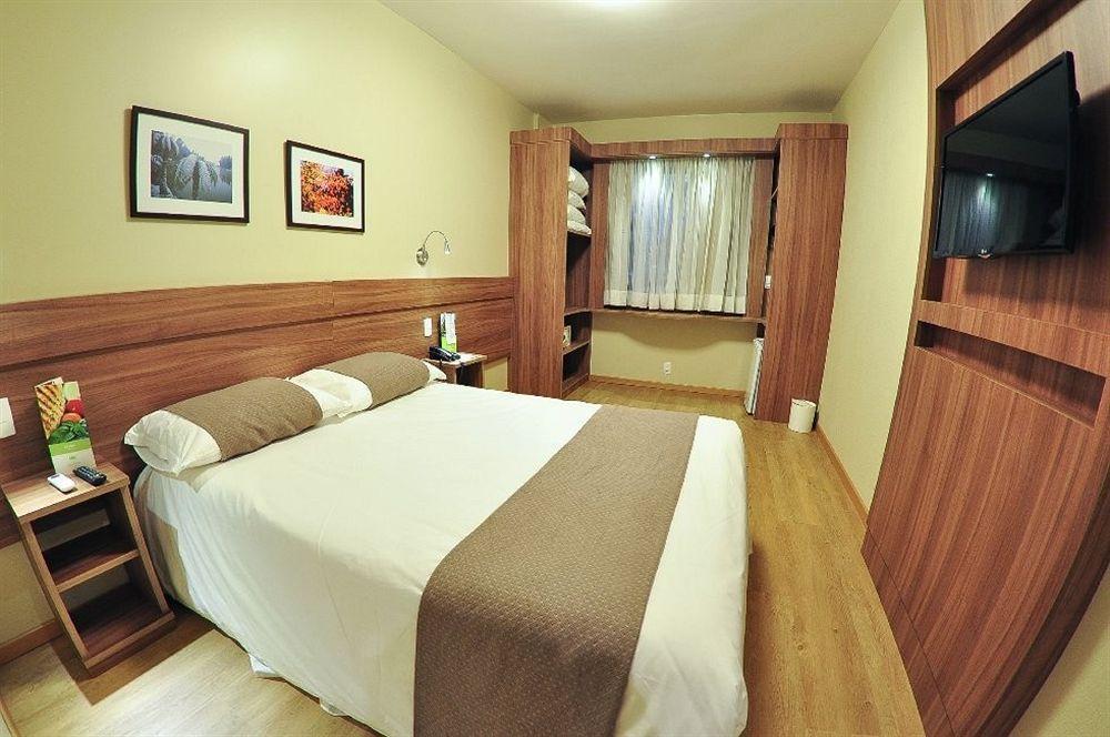 Laghetto Viale Hotel