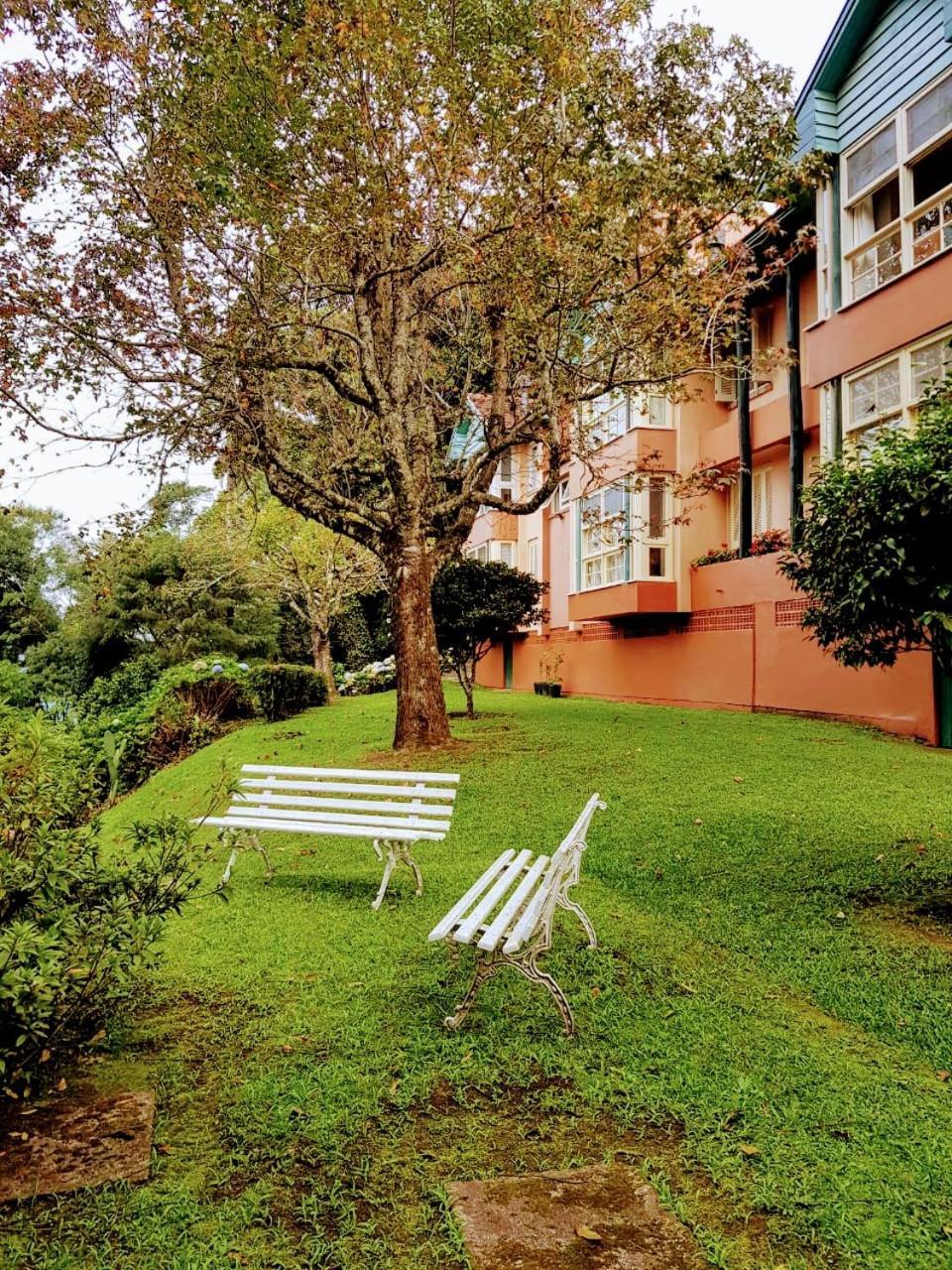 Duplex Elegante Dois Quartos Em Apartamento
