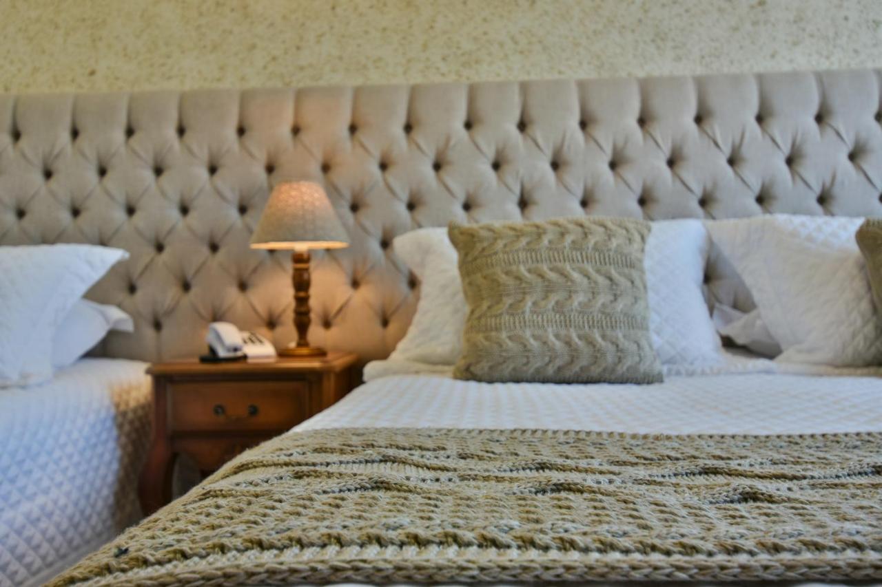 Micheline Tricot - Ao Lado Da Rua Coberta Hotel Gramado