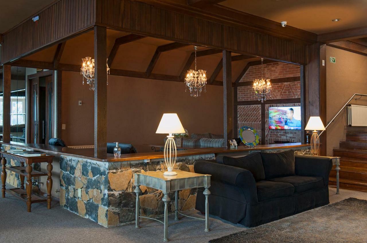 Hotel Bella & 4*