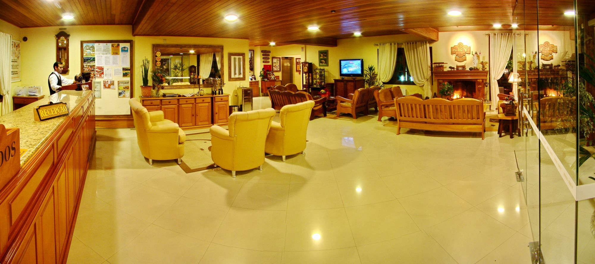 Sky Hotel 3*