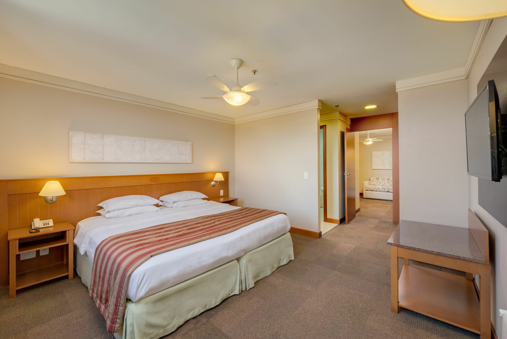 Sky Borges Alpenhaus - 4* Gramado