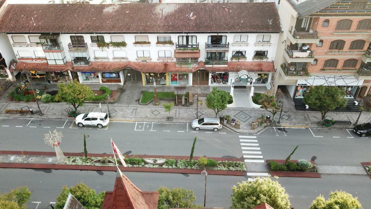 Santa Claus 2 - Centro De *