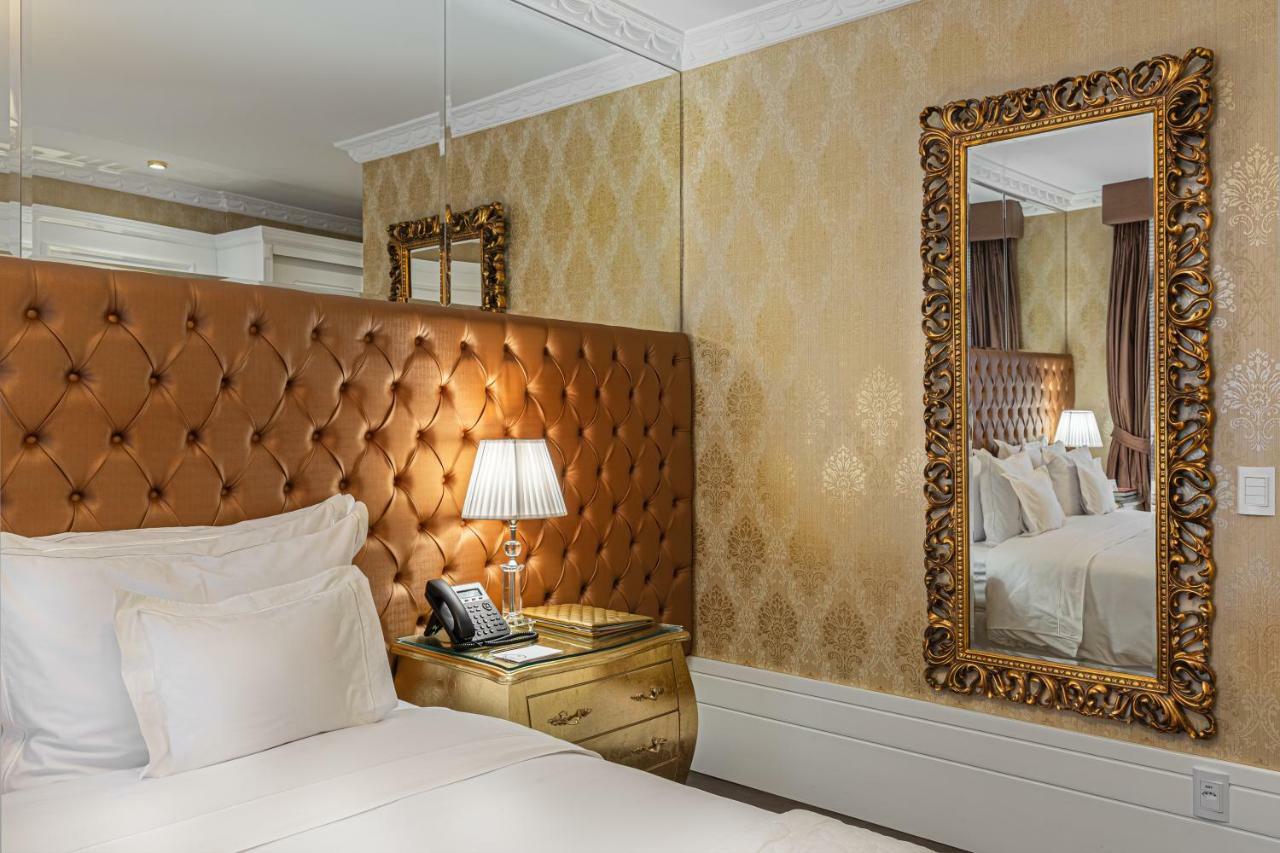 Colline De France Hotel