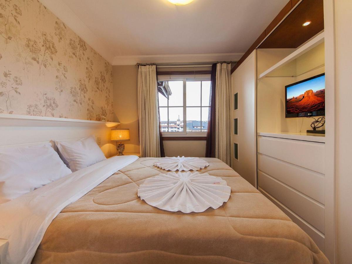 400 Metros, Rua Coberta Centro - Di Pietro 404 Apartamento *