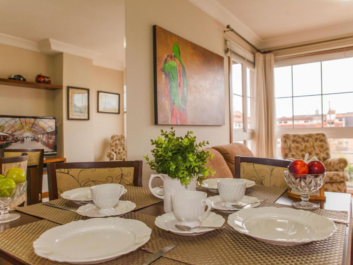 Apartamento 400 Metros, Rua Coberta Centro - Di Pietro 404