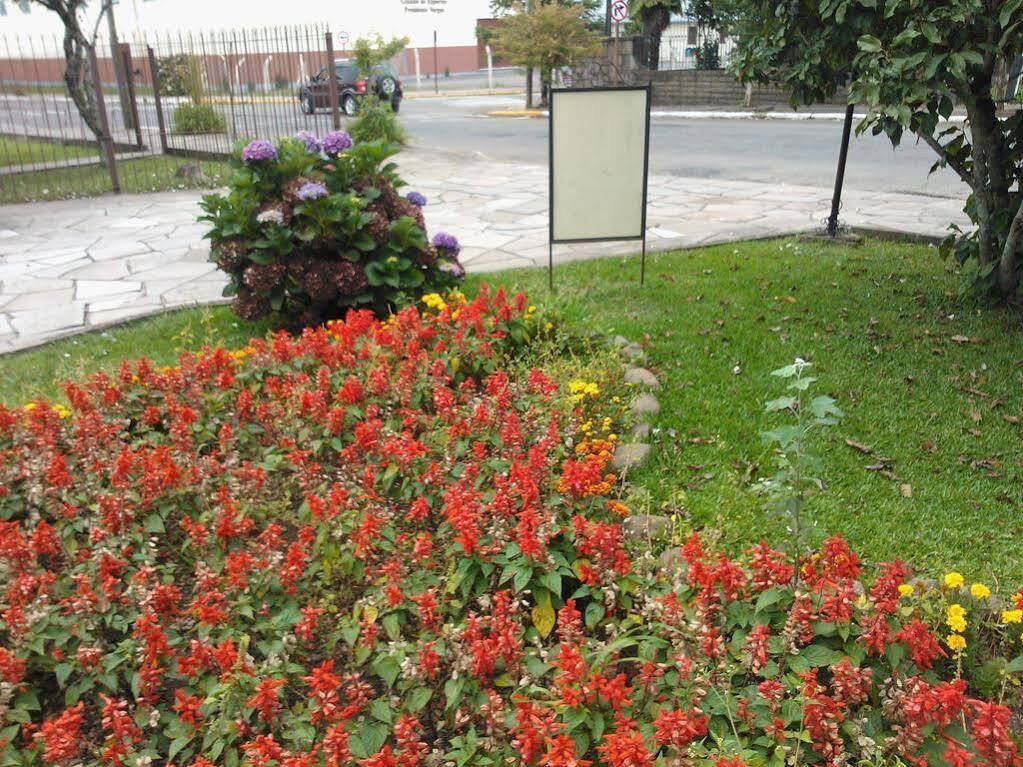 Flores Pensão 2*