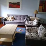 Cobertura com 2 suítes ao lado da Rua Coberta
