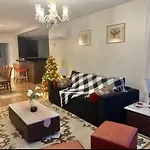 Apto lindo e novo no centro Gramado