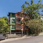 Bavária 205 - Apartamento em Gramado - 5min da Rua Coberta