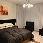 Apto lindo e novo no centro Gramado