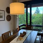 Ap Gramado Knorrville - 2 dorm com lareira, calefação e sacada
