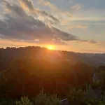 Excelente apto 2D com suíte e belo por do sol