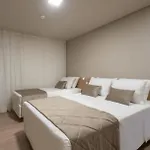 Gramado Golden Resort, apartamento com serviço e café-da-manhã para o feriado