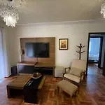 Apartamento para 9 pessoas - Blumenhaus 201 - uma quadra da Rua Coberta!