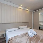 Rosa Apartamento Borges Centro Gramado