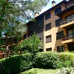 Ap Gramado Knorrville - 2 dorm com lareira, calefação e sacada
