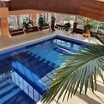 Apto 2 dorm no centro de Gramado