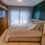 Apto Patio Goods Br