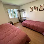 Apto 2 Quartos, Novo, Tranquilo E Bem Localizado
