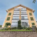 Rosa Edificio Giovani Pizetta