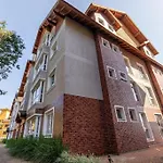 Apartamento Terraneo Village - Ao Lado Do Hotel Colline De France E Prox A Avenida Das Hortensias
