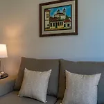 Rosa Edificio English Place