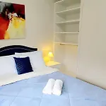 Casa Com Duas Suites Prox. Ao Centro