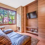 Rosenfeld 102 - Apto Gramado, Proximo Lago Negro