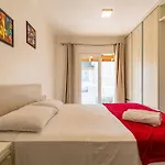 Rosa Casa Geminada Villa Mariana