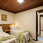 Locar-In Gramado - Chales E Apartamentos Hill Top Centro