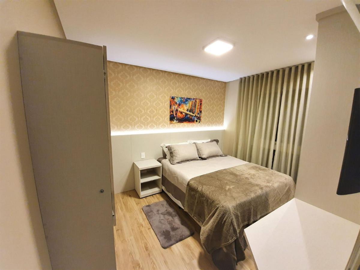 Apto Luxo 250m R. Coberta | 2 | Mobiliado Apartamento