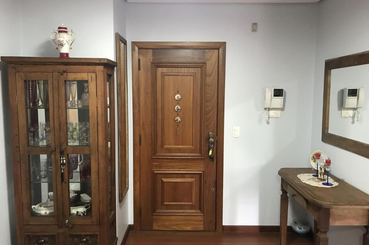Cobertura Com 2 Ao Lado Da Rua Coberta *