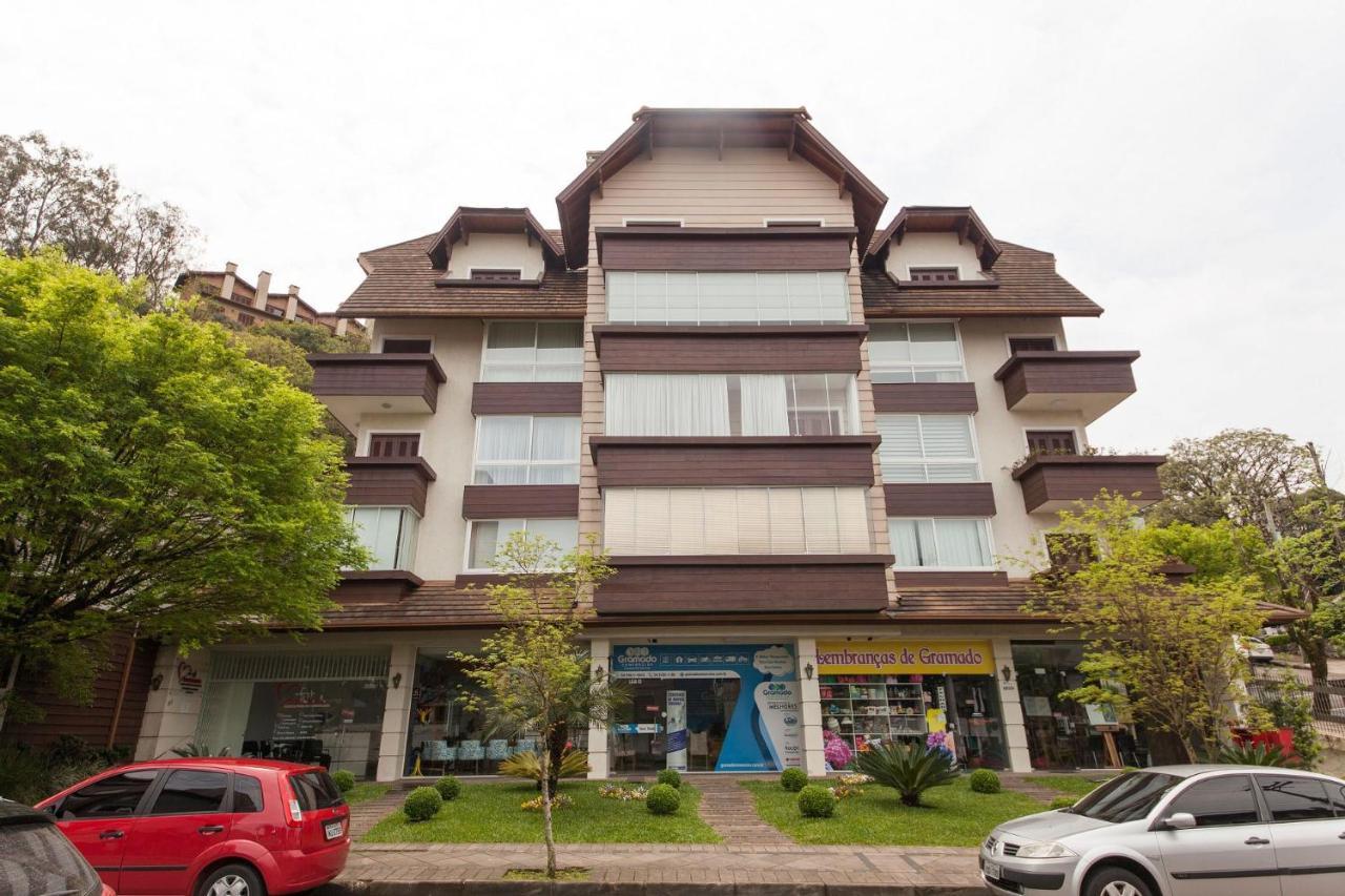 300 Metros, Rua Coberta Centro - Solar Encantado Apartamento *