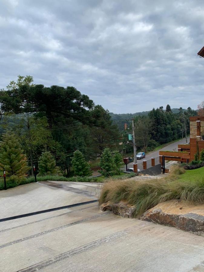 Belissimo Apto 2 Em Otima Localizacao De * Gramado