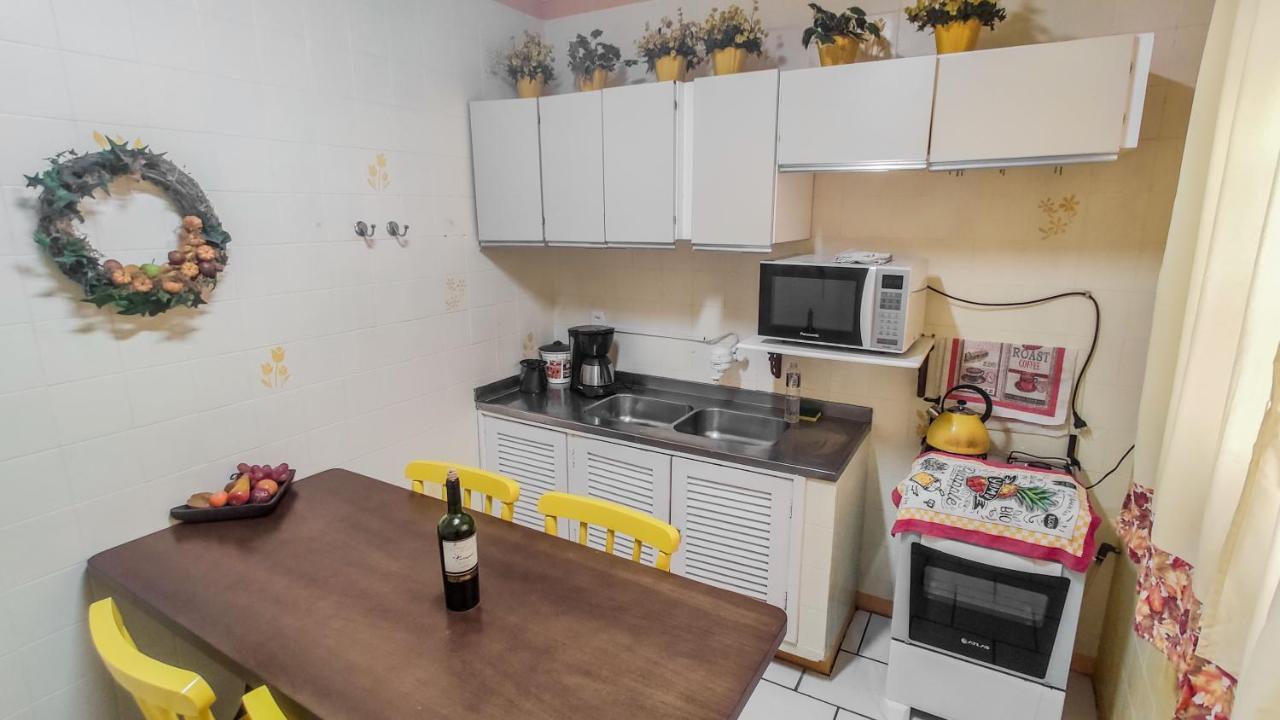 Apartamentos Vista da Rua Coberta