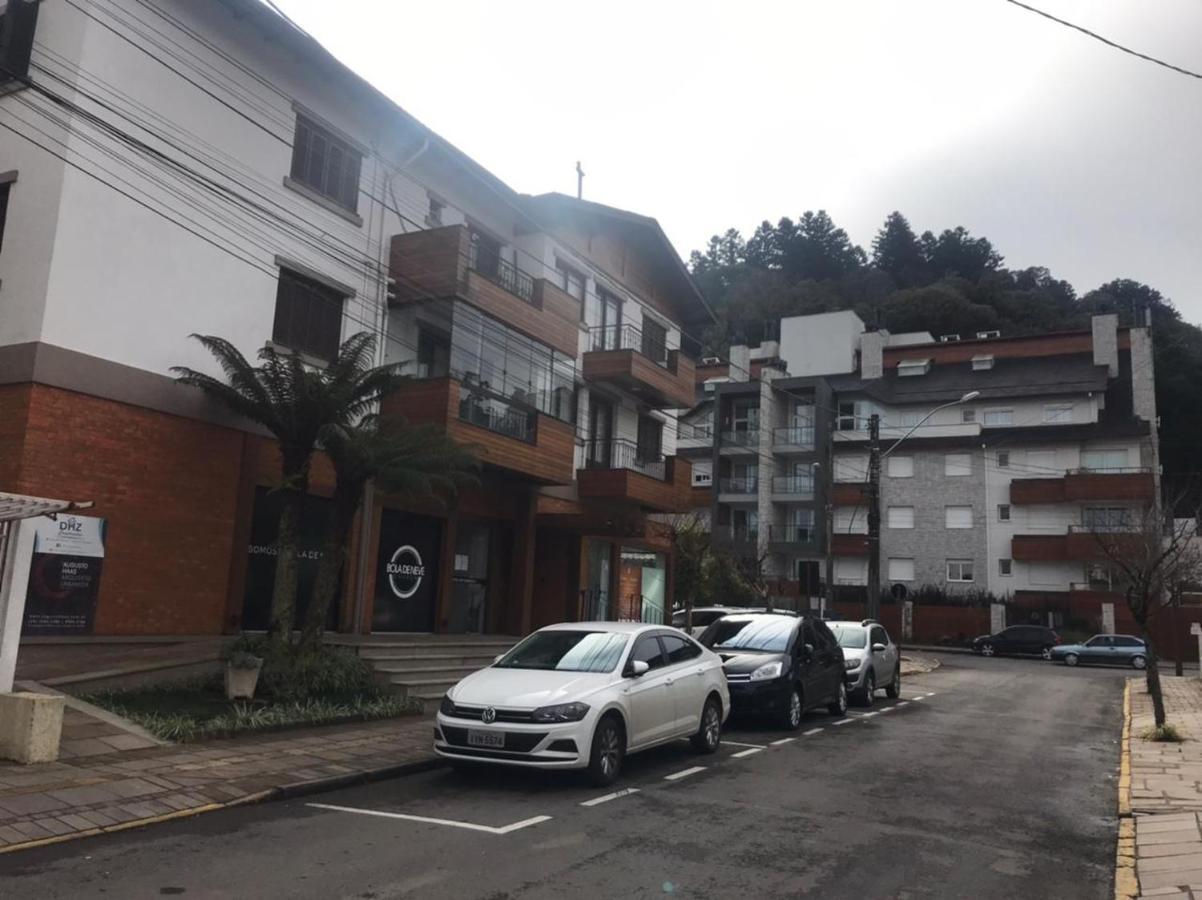 Golden 02 * Gramado