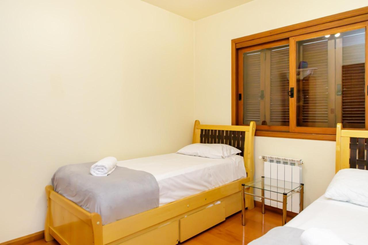 Apartamento Amplo E Aconchegante Na Av Hortencias No Centro De Gramado