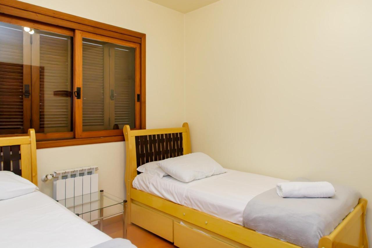 Apartamento Amplo E Aconchegante Na Av Hortencias No Centro De