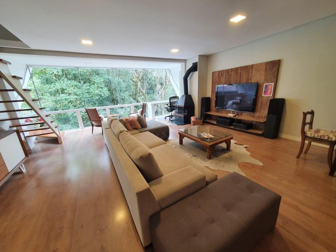 Apartamento Amplo Apto 03 Suites Centro *