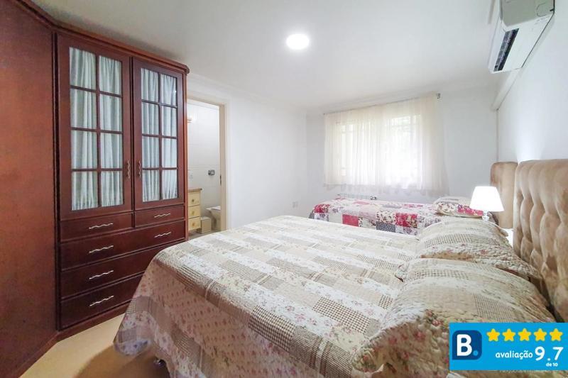 Cobertura 3 E Um Quarto Grande - Centro Apartamento