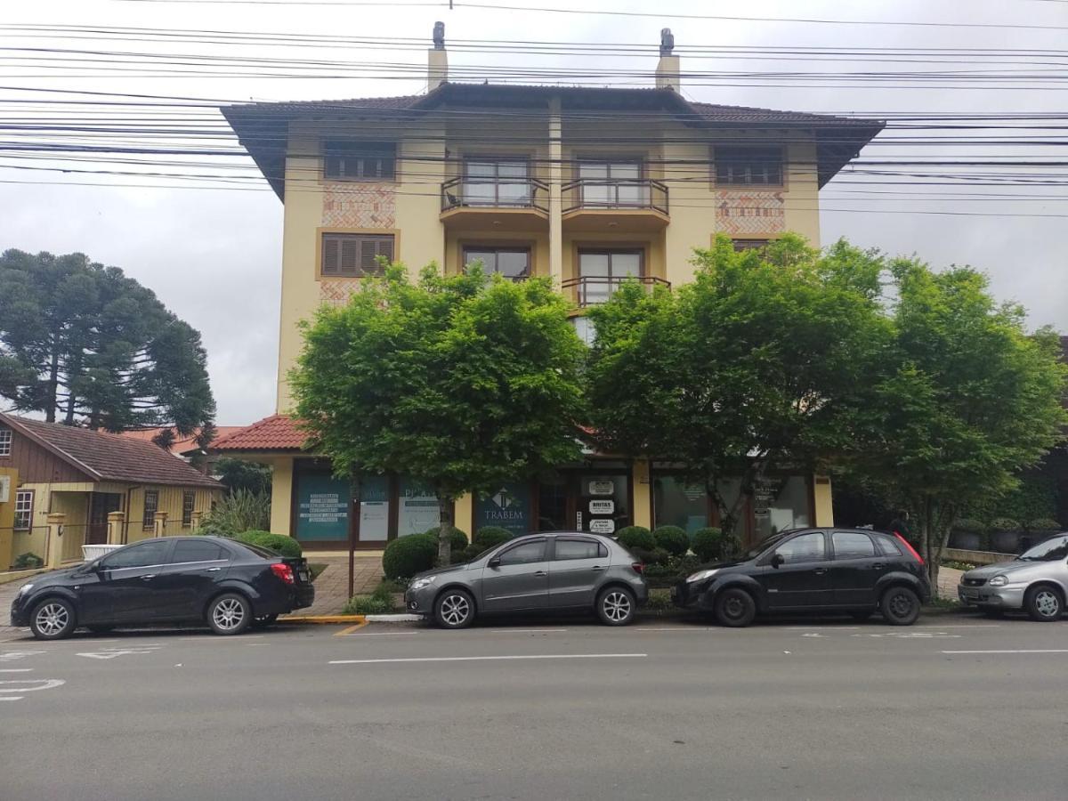 Apartamento Ensolarado No Centro De Apartamento Gramado