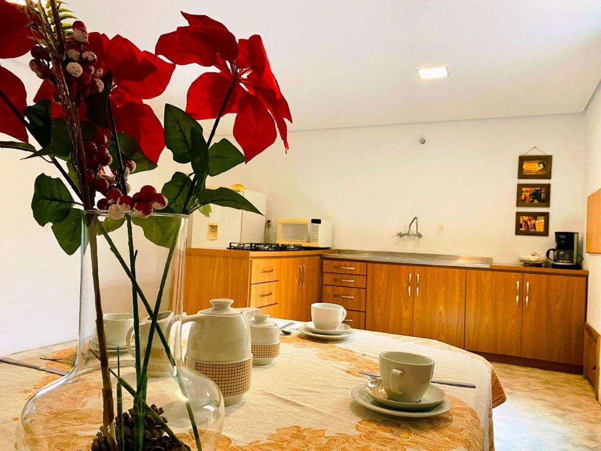 Apartamento Refugio Das Azaleias 02 Dormitorios 07 Pessoas Proximo Ao Centro Gramado