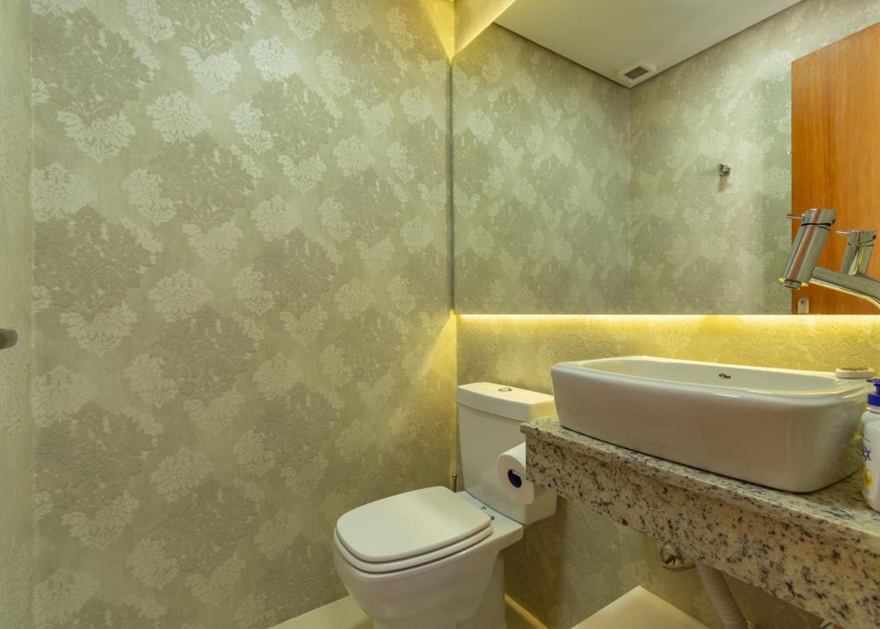 Apartamento Rosa Edificio Solar Da Encosta