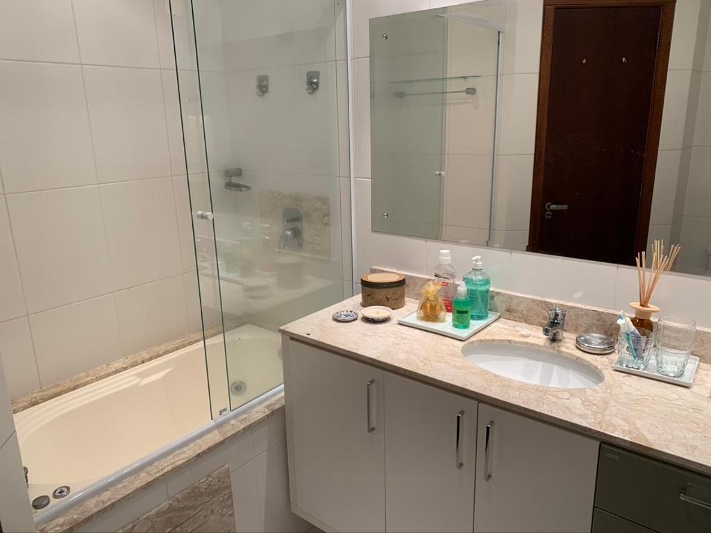 Apartamento Ap Knorrville - 2 Dorm Com Lareira, Calefacao E Sacada