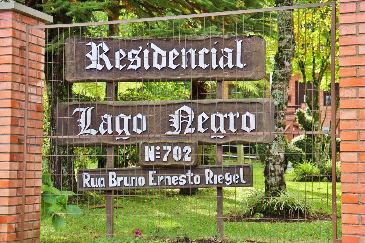 Locar-in Residencial Negro