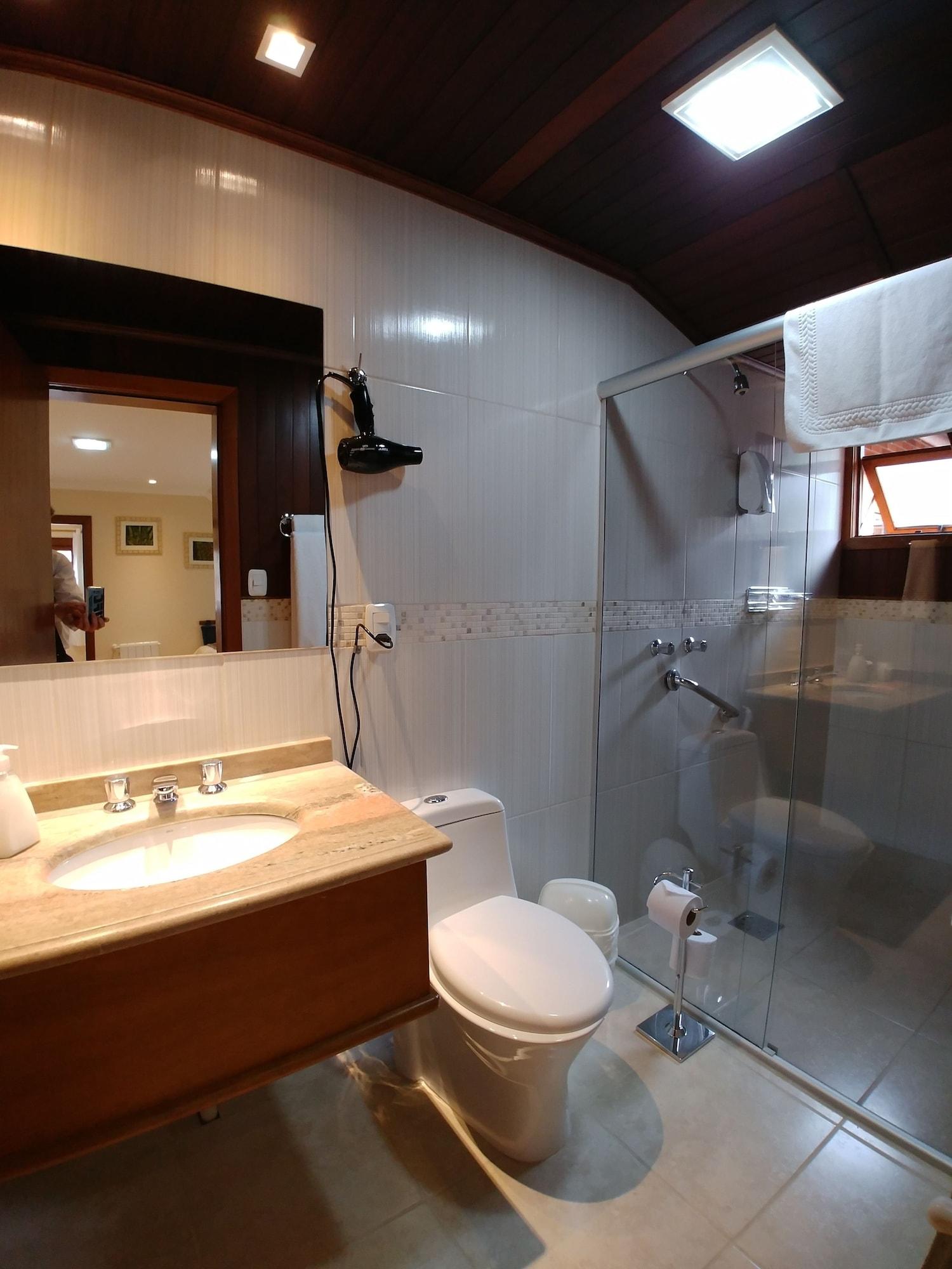 Hotel Azaleia Gramado