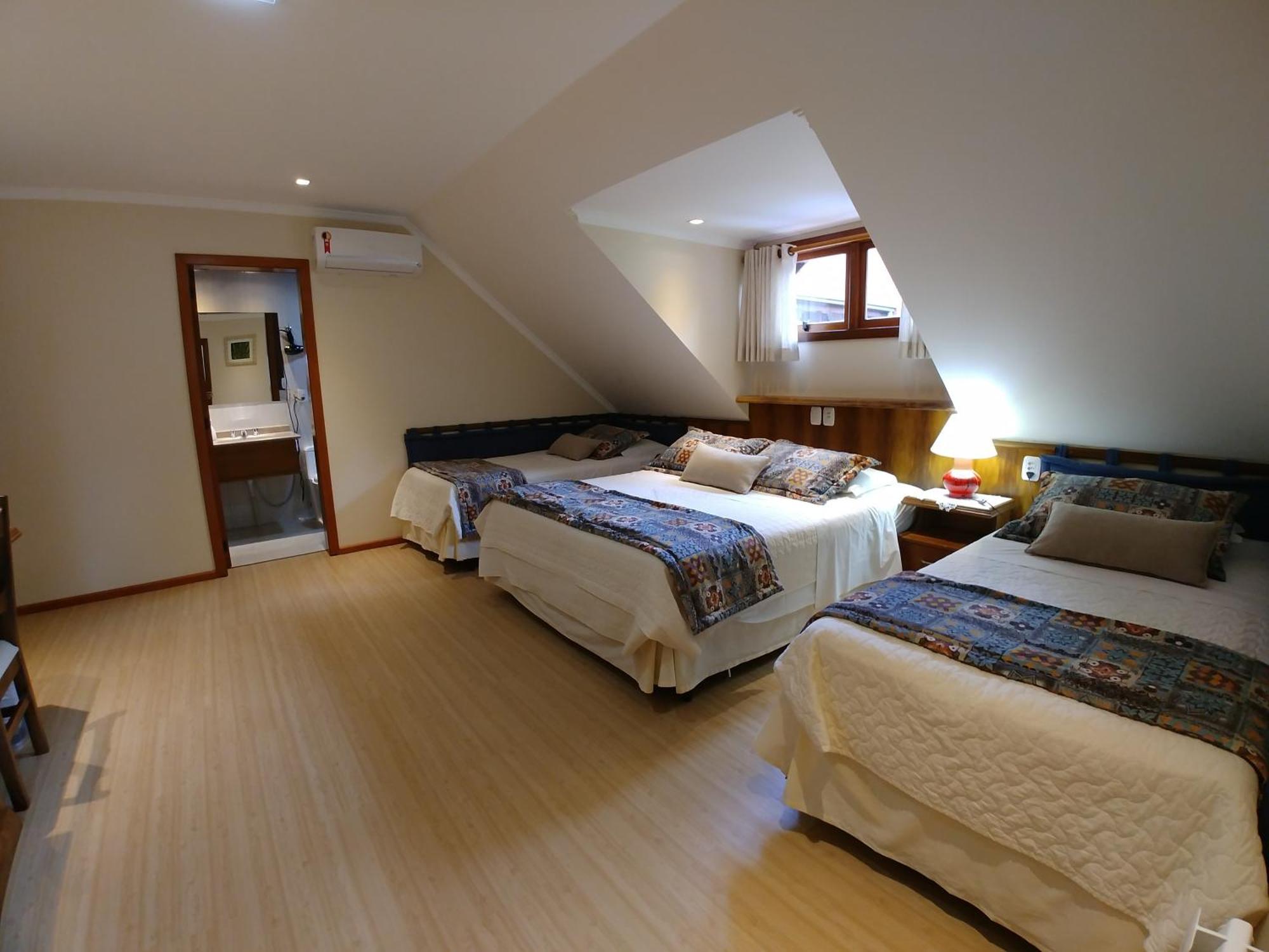 Hotel Azaleia 3*
