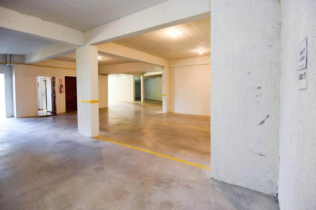 Completo No Coracao De Apartamento